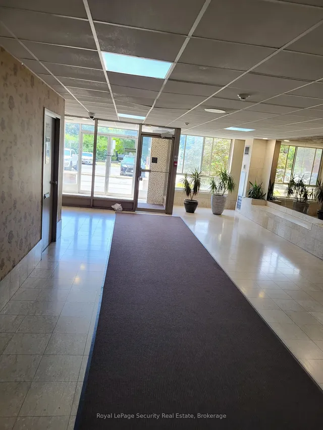 Additional image 2 of 2470 Eglinton Ave Unit 605