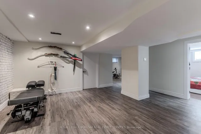 Additional image 40 of 936 Harvey Pl