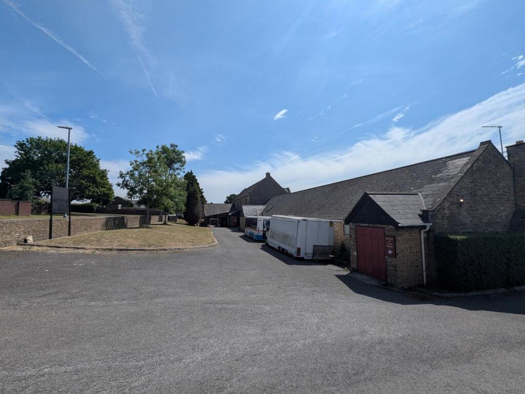 房产图片 12 - Great Lyde, Cavalier Way, 耶沃尔, BA21 5UA