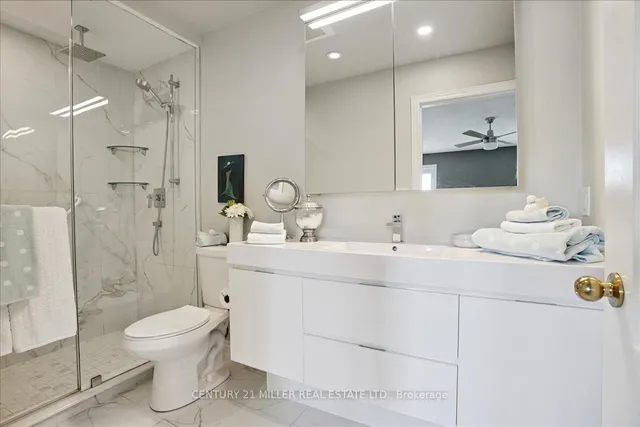 Additional image 26 of 5427 Lakeshore Rd Unit 4