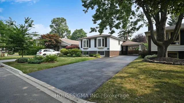 Additional image 2 of 641 Glen Moor Cres