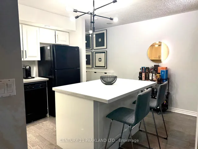 Additional image 7 of 270 Wellington St Unit 325