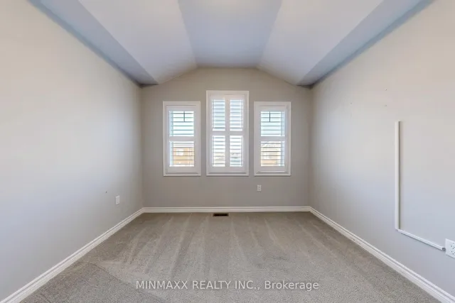 Additional image 39 of 107 Locker Pl