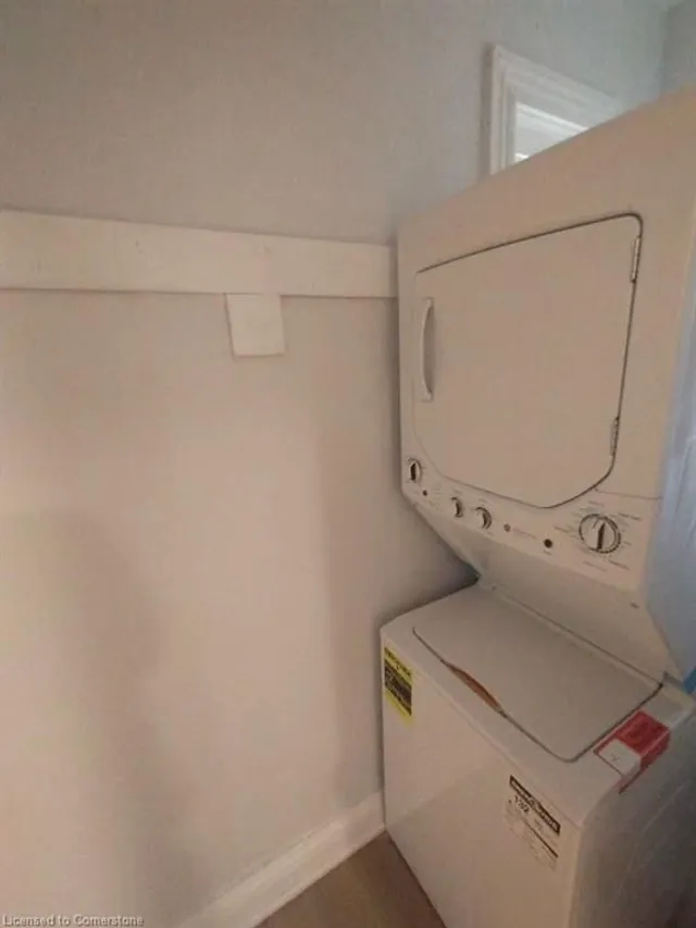 Additional image 10 of 102 Grant Ave