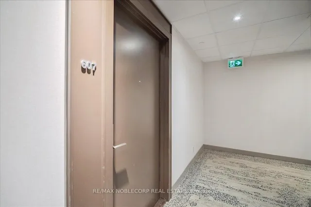 Additional image 8 of 120 Parliament St Unit 607