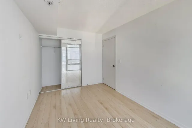 Additional image 11 of 36 Lisgar St Unit 1601