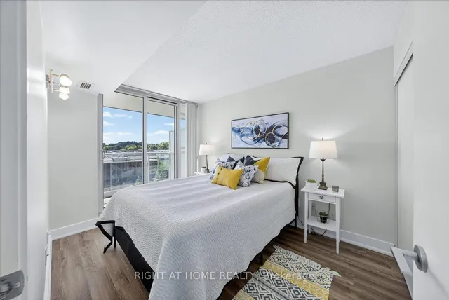 Additional image 15 of 29 Singer Crt Unit 315