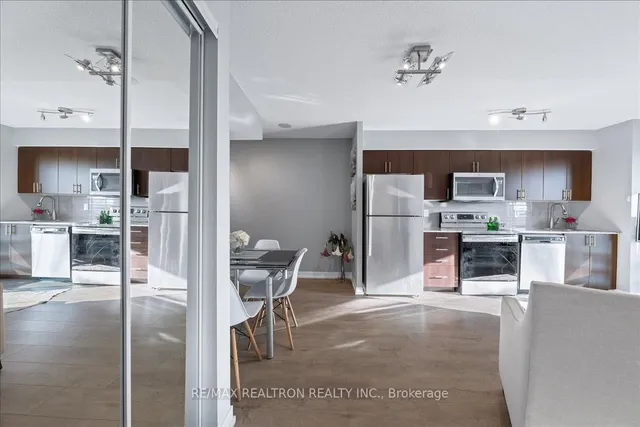 Additional image 5 of 1420 Dupont St Unit 1312