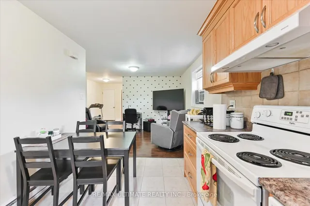 Additional image 22 of 76 Hilldale Rd