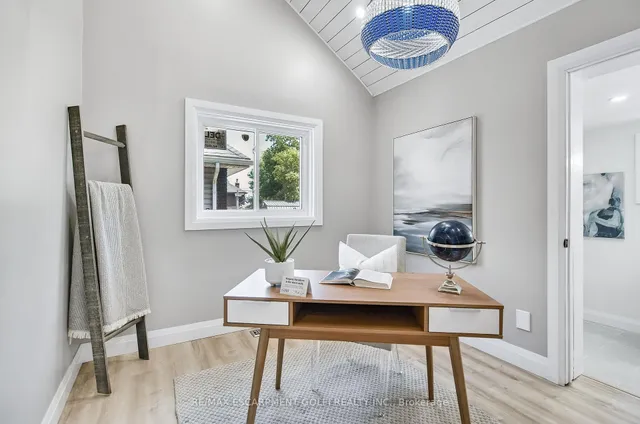 Additional image 17 of 10 Comet Ave