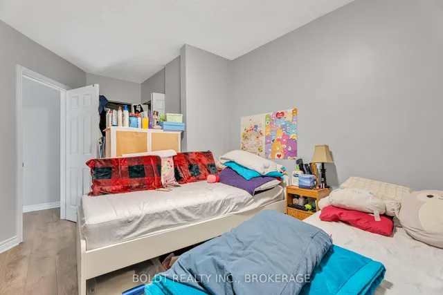 Additional image 18 of 209 Rosslyn Ave