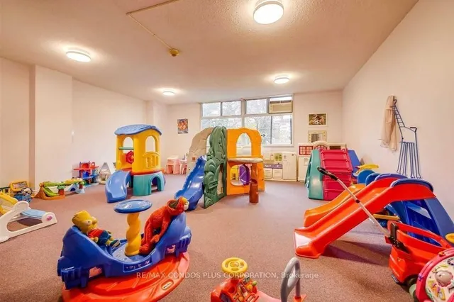 Additional image 11 of 551 The West Mall Rd Unit 802