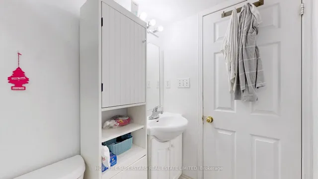 Additional image 41 of 288 Pressed Brick Dr