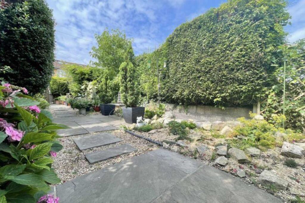Additional image 17 of Daffords Place, Larkhall