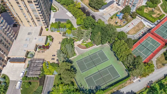 Additional image 39 of 3 Concorde Pl Unit 1503