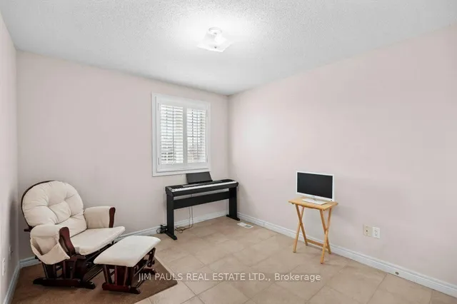 Additional image 32 of 66 Foxtrot Dr