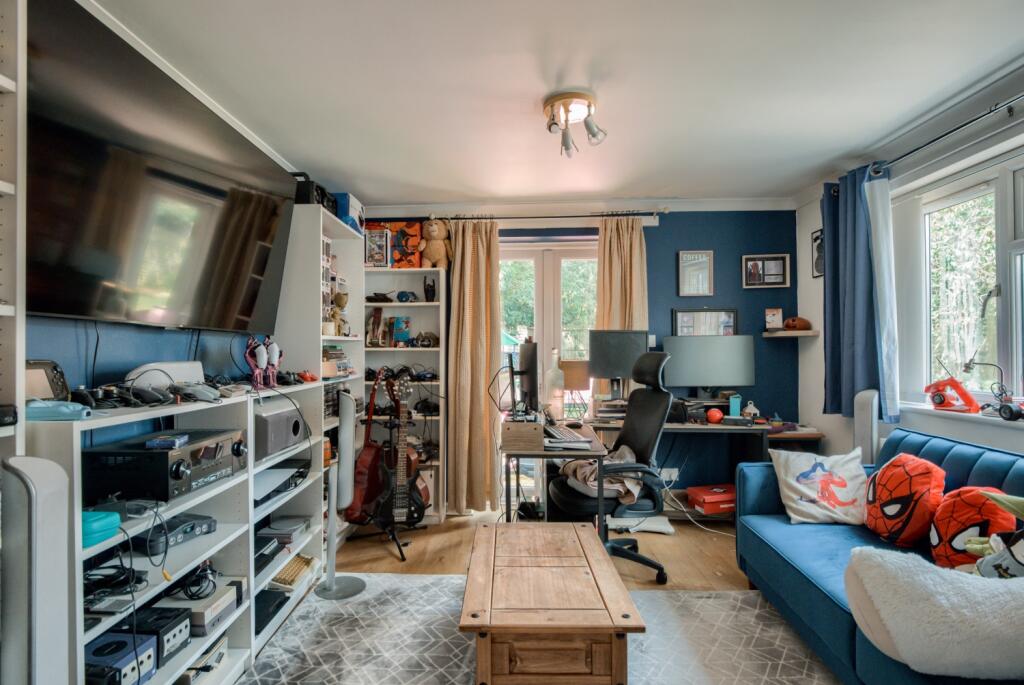 Additional image 16 of Meadow Road, Alcester, B49