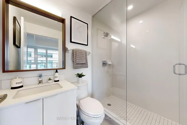 Additional image 12 of 543 Richmond St Unit 545