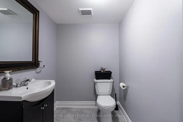 Additional image 37 of 44 Walbrook Rd