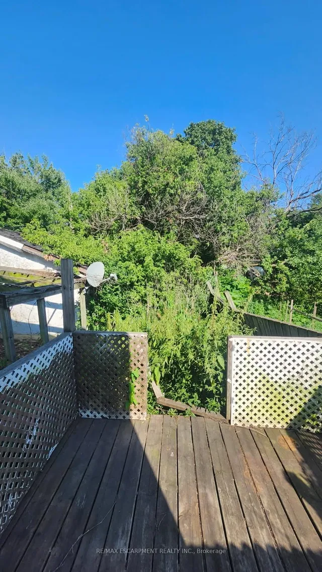 Additional image 30 of 706 Tate Ave