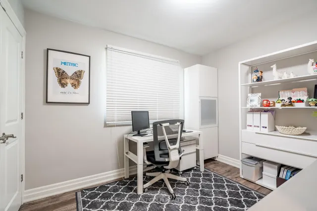 Additional image 13 of 324 Parkside Dr