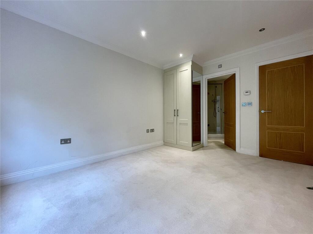 Additional image 12 of Georges Wood Road, Brookmans Park, Hertfordshire, AL9