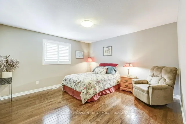 Additional image 21 of 33 Lockman Dr