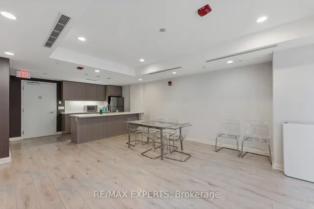 Additional image 35 of 15 James Finlay Way Unit 817