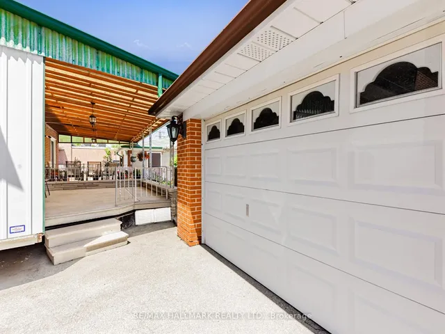 Additional image 43 of 31 Woodenhill Crt