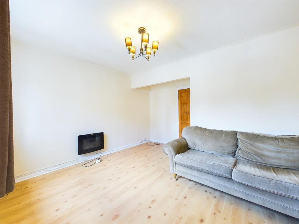 Additional image 11 of Hollings Court, Hollings Street, Cottingley