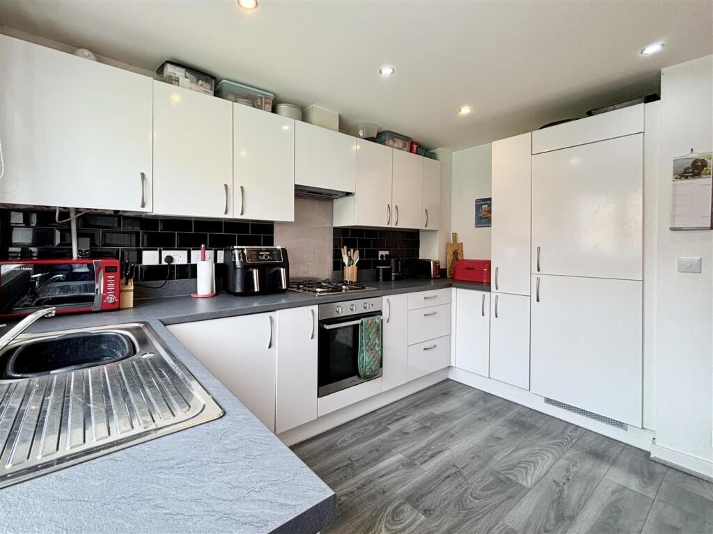 Additional image 7 of Beck Bridge Lane, Allerton, Bradford