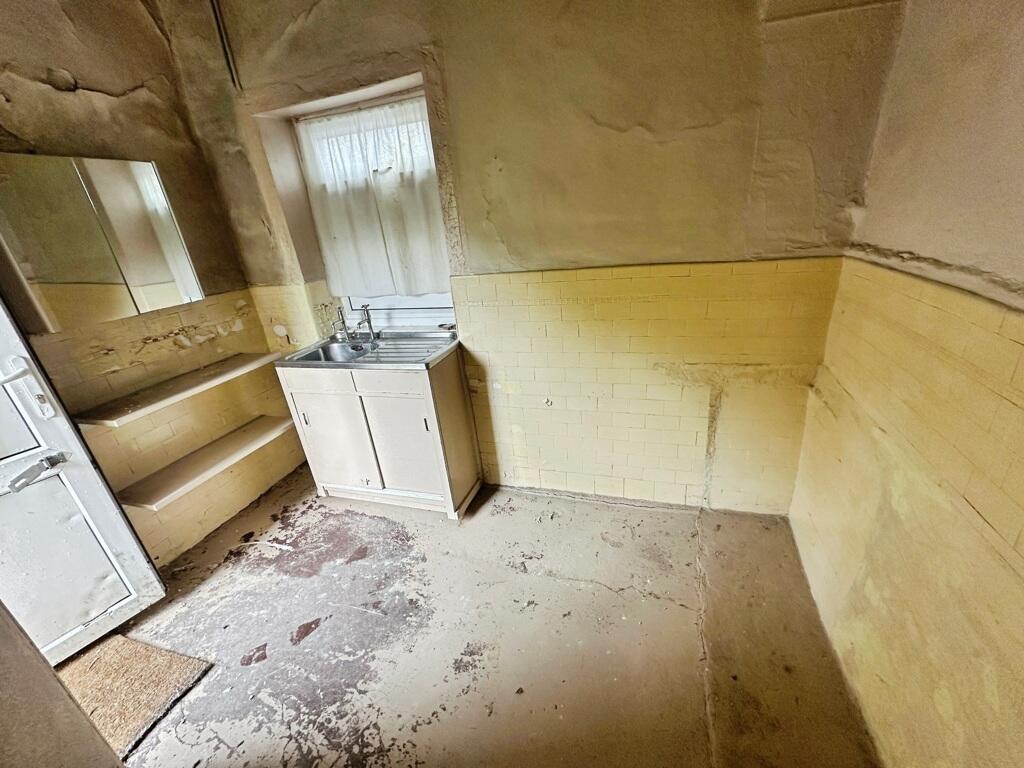 Additional image 5 of 133 Manchester Road, Haslingden, Rossendale, Lancashire, BB4 6NT