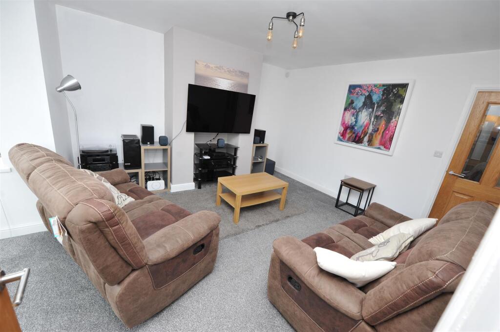 Additional image 4 of Kingston Grove, Thackley, Bradford