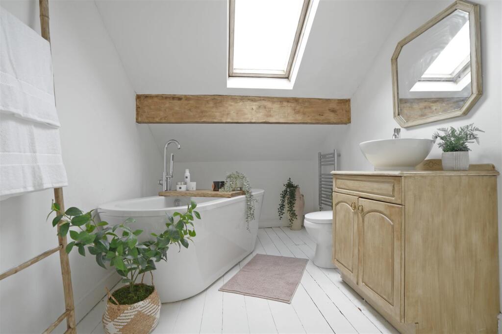 Additional image 21 of Sapgate Lane, Thornton