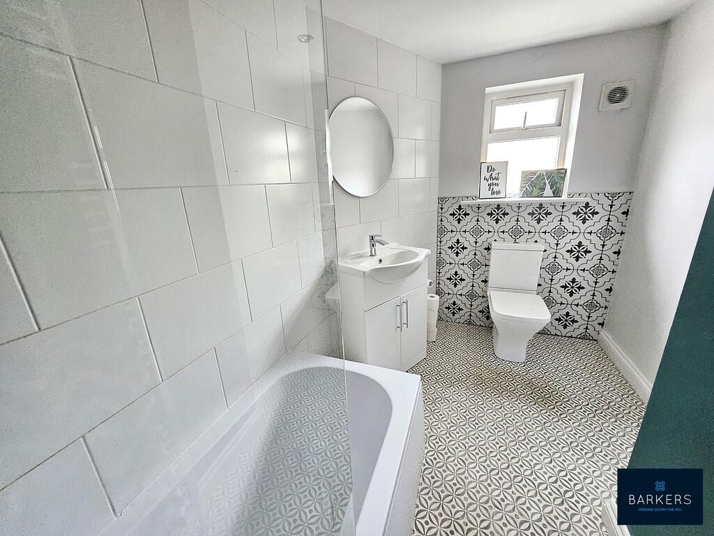 Additional image 6 of Bradford Road, Birkenshaw