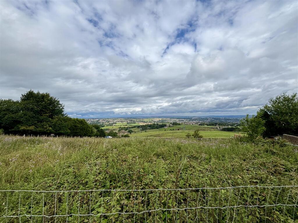 Additional image 2 of Scarlet Heights, Queensbury, Bradford