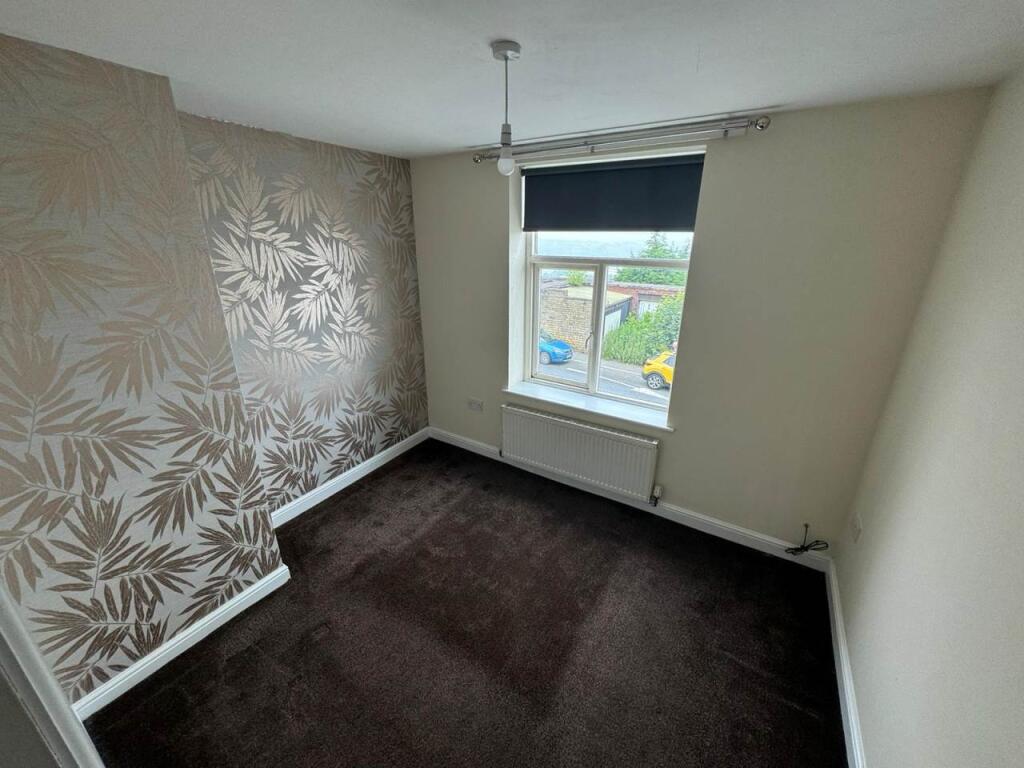 Additional image 5 of Scarlet Heights, Queensbury, Bradford