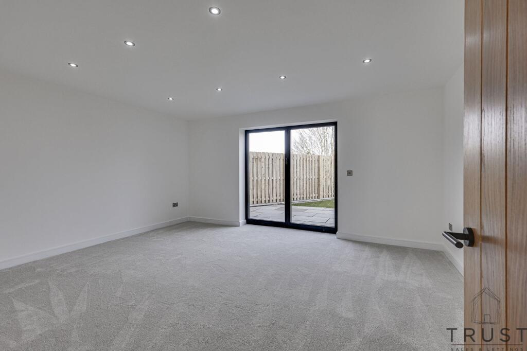 Additional image 30 of Wakefield Road, Drighlington, BD11