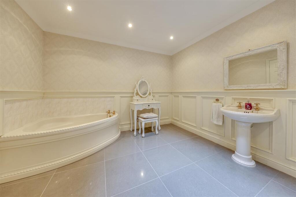 Additional image 34 of Burnley Road, Loveclough, Rossendale - Over 10,000sqft of Accommodation