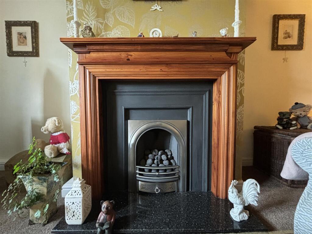 Additional image 20 of Scarlet Heights, Queensbury, Bradford