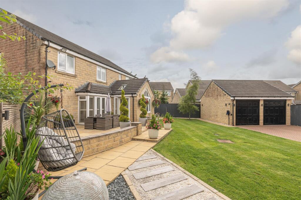 Additional image 6 of 9, Hazel Fold, Queensbury, BD13 2FE