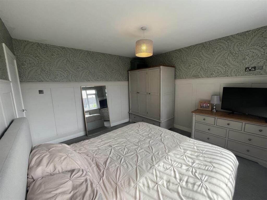 Additional image 17 of Bradford Road, Oakenshaw, Bradford