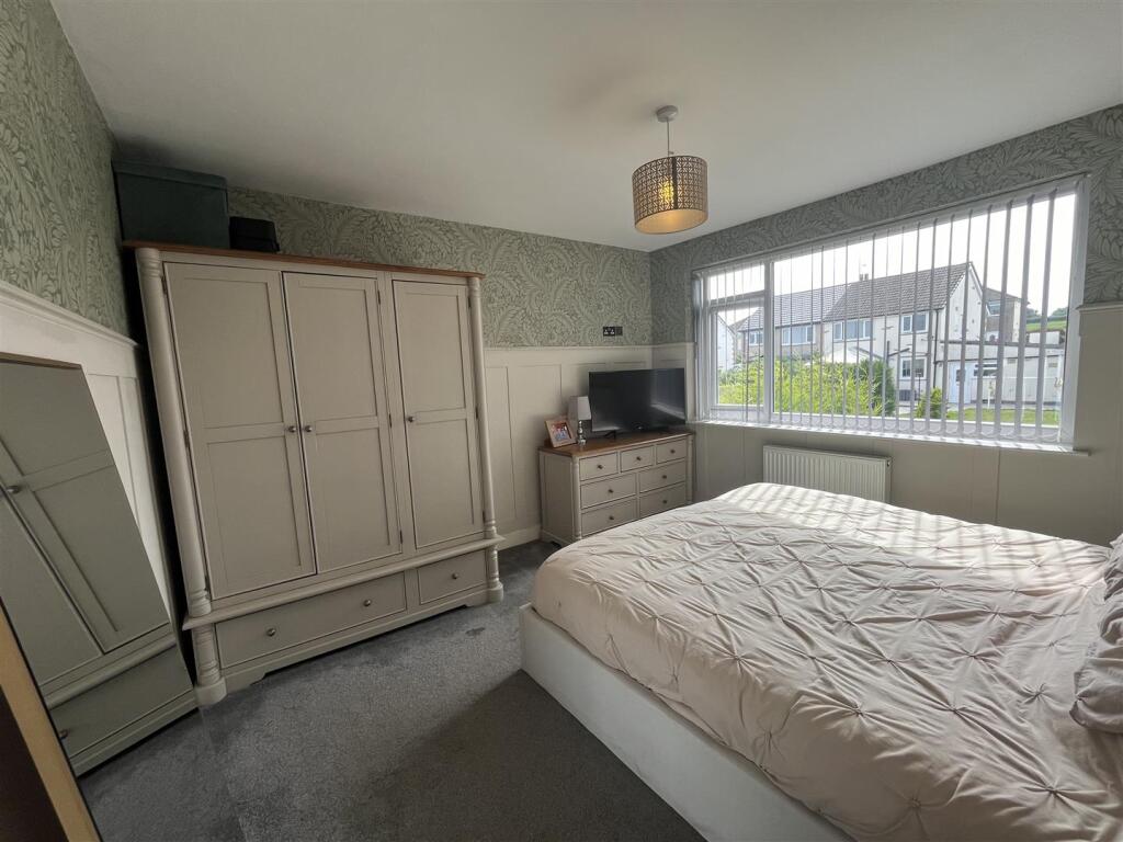 Additional image 12 of Bradford Road, Oakenshaw, Bradford