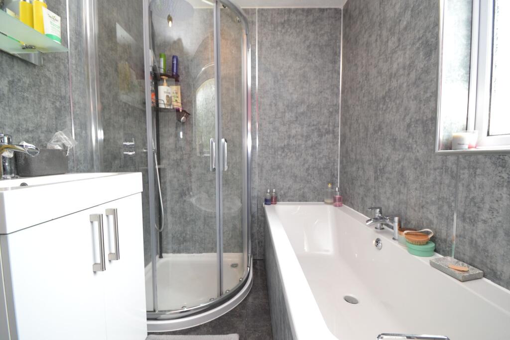 Additional image 16 of Evesham Grove, Idle,