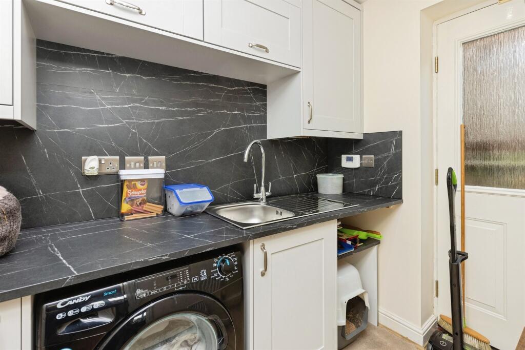 Additional image 4 of Titania Close, Cottingley, BINGLEY