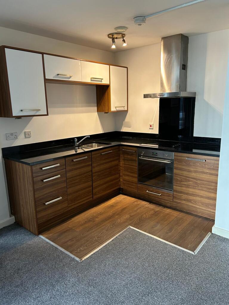Additional image 11 of Leeds Road, Bradford, BD1