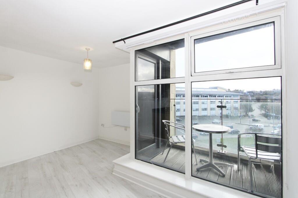 Additional image 5 of Apartment 315, The Gatehaus, Leeds Road, Bradford, West Yorkshire, BD1 5BL