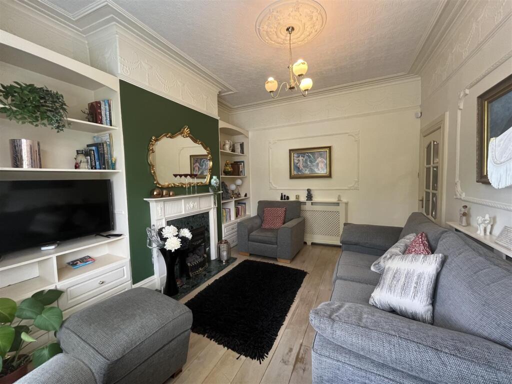 Additional image 5 of Huddersfield Road, Wyke, Bradford