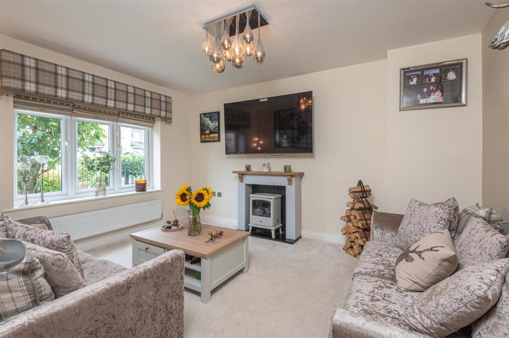 Additional image 4 of 9, Hazel Fold, Queensbury, BD13 2FE