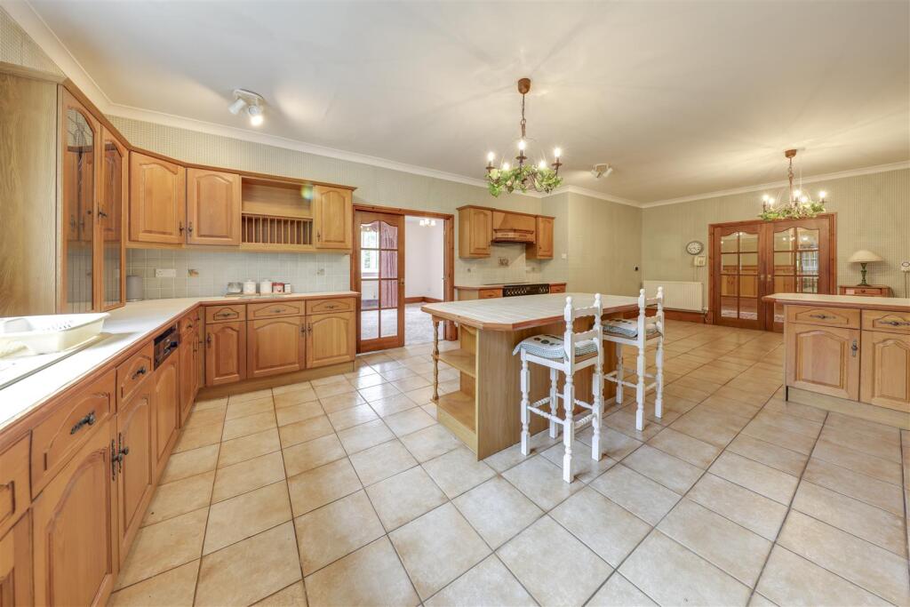 Additional image 16 of Burnley Road, Loveclough, Rossendale - Over 10,000sqft of Accommodation